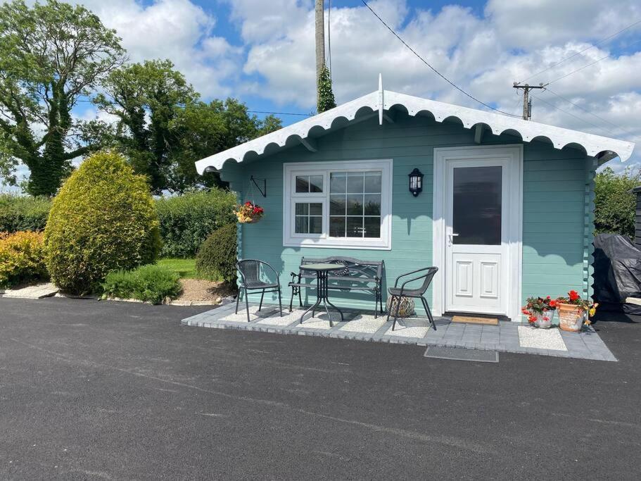 Villa Adorable Cabin In The Countryside à Laois Extérieur photo